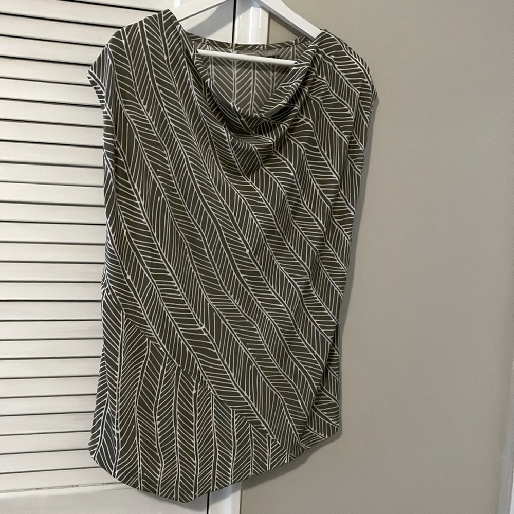 Chico's cap sleeves top/tunic size 2